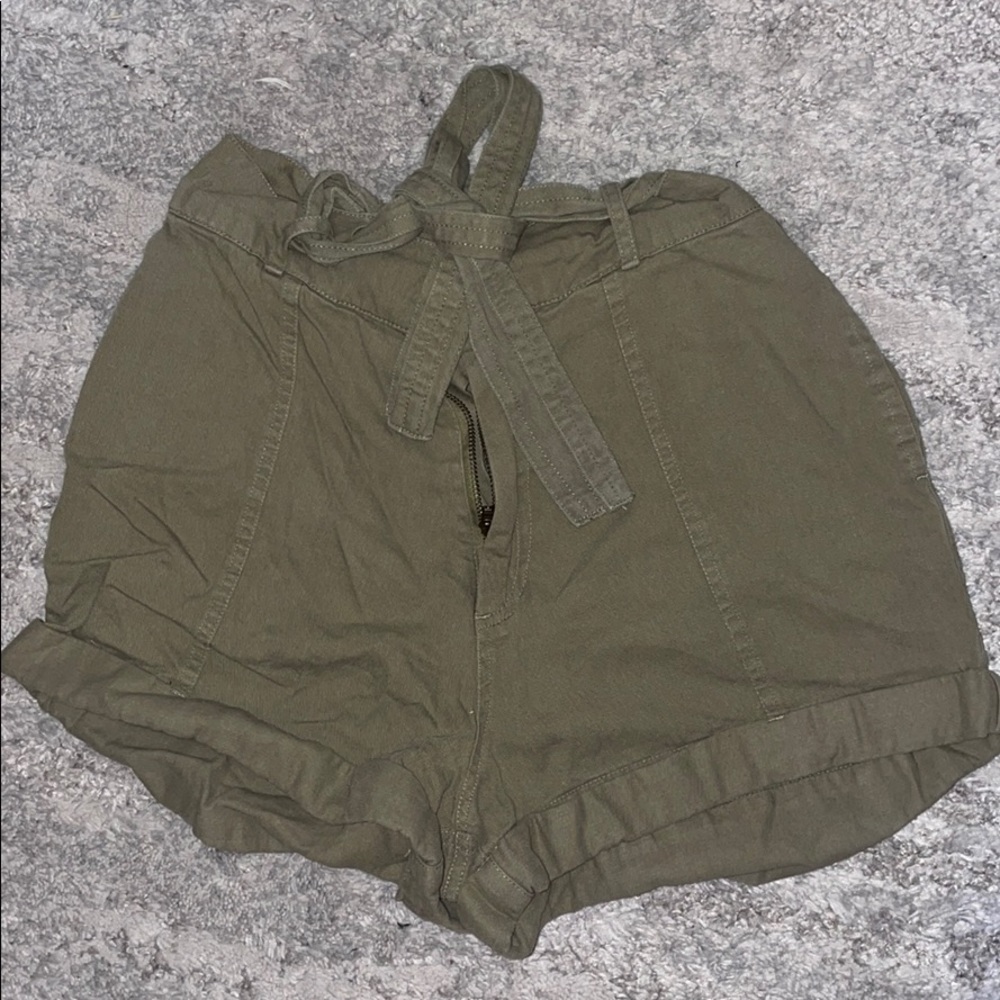 Green billabong shorts worn once